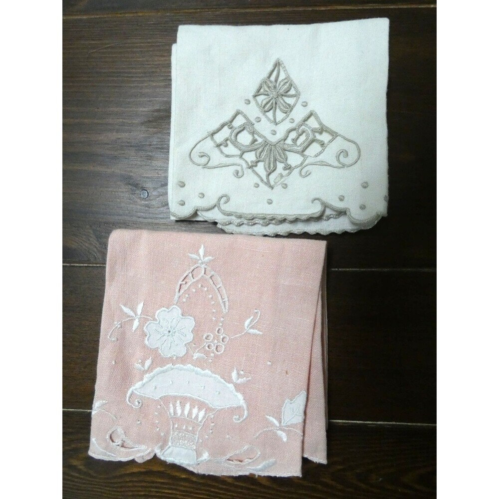 VTG Set 2 Unbranded Embroidered Cloth Napkins White Pink & Cream Floral 19"x14"